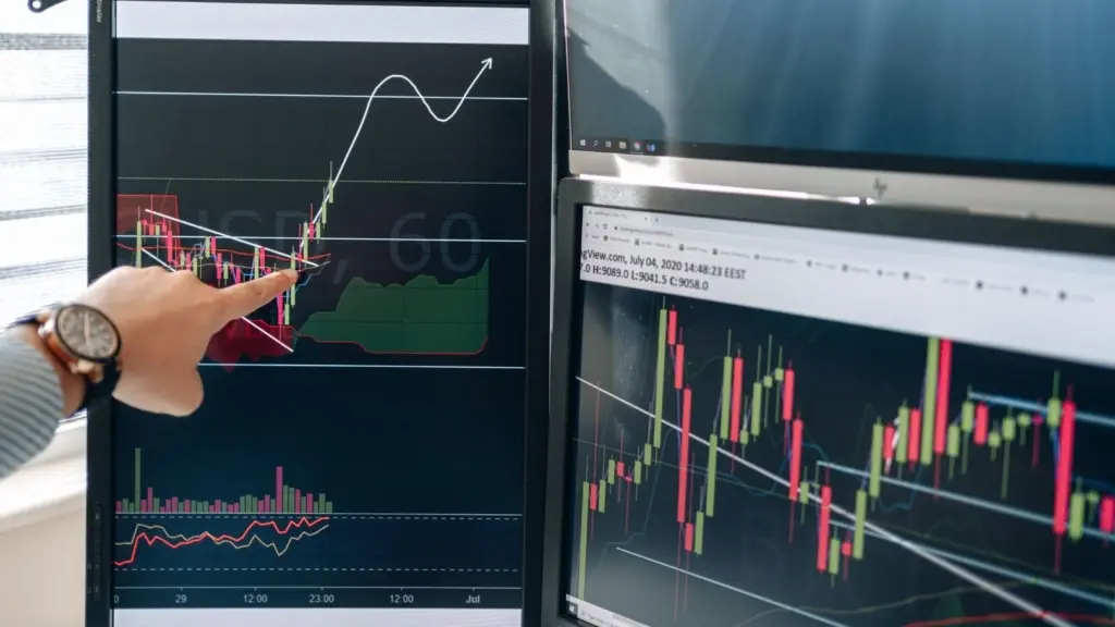 How late-stage VC provides 'air cover' through market cycles