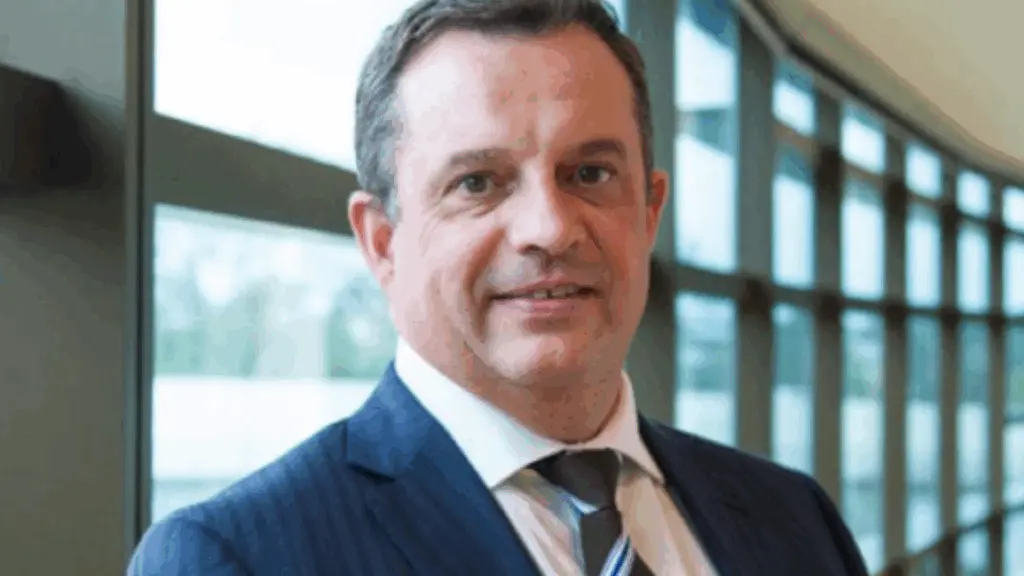 AMP flattens advice hierarchy with Hartley's chief executive role 'removed'