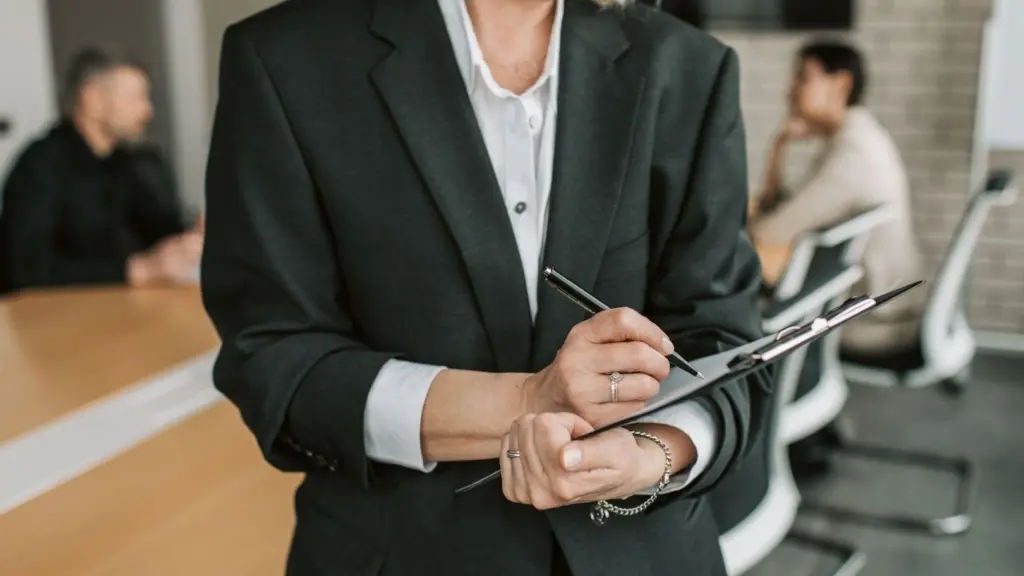 Client communication for financial advisers: Where trust is won or lost